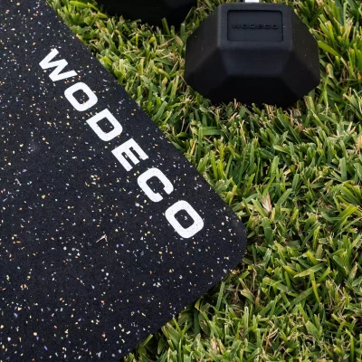 Ayakkabı ile kullanıma uygun fitness matı