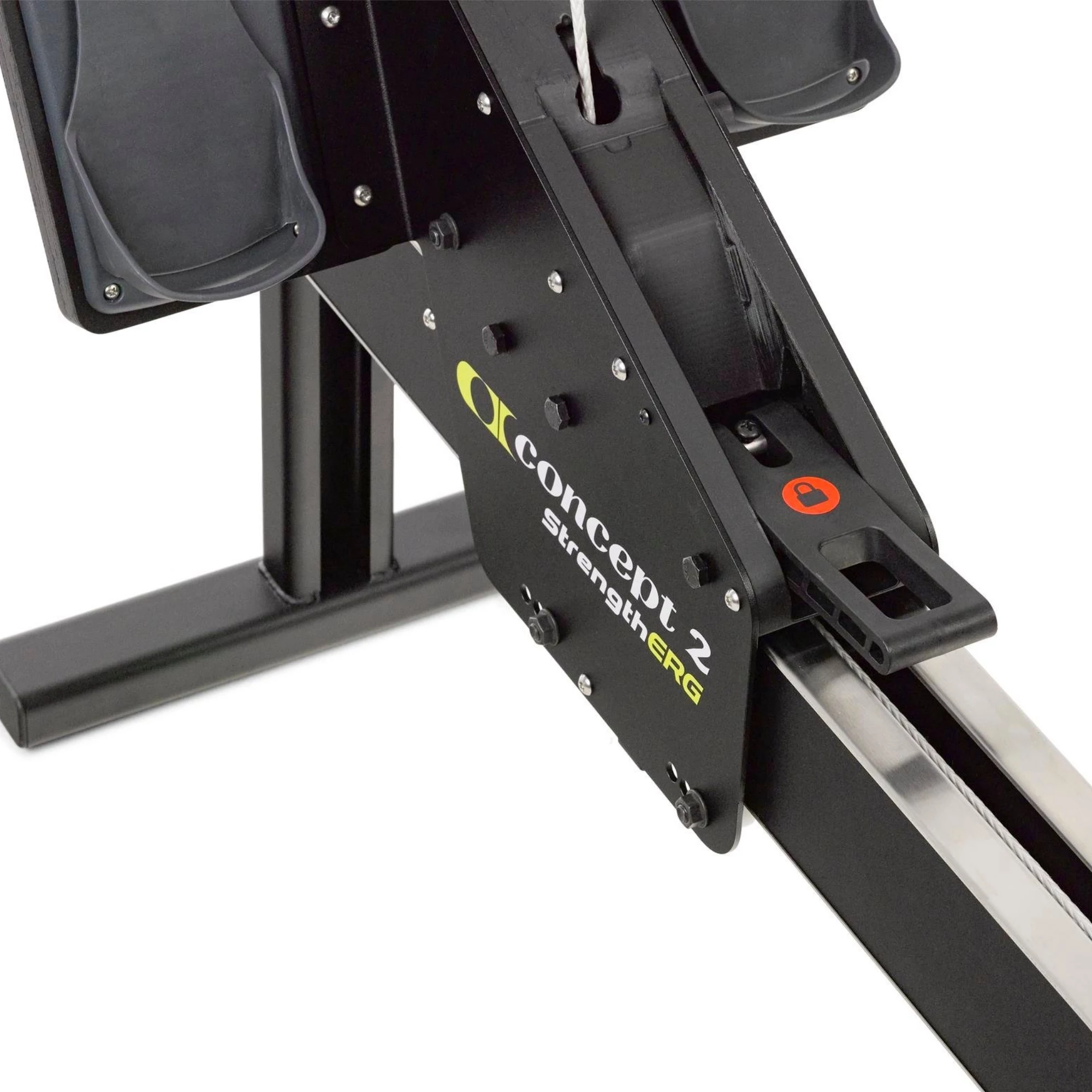 Concept2 StrengthErg logosu, zemin sabitleme ayakları yakın çekim detay